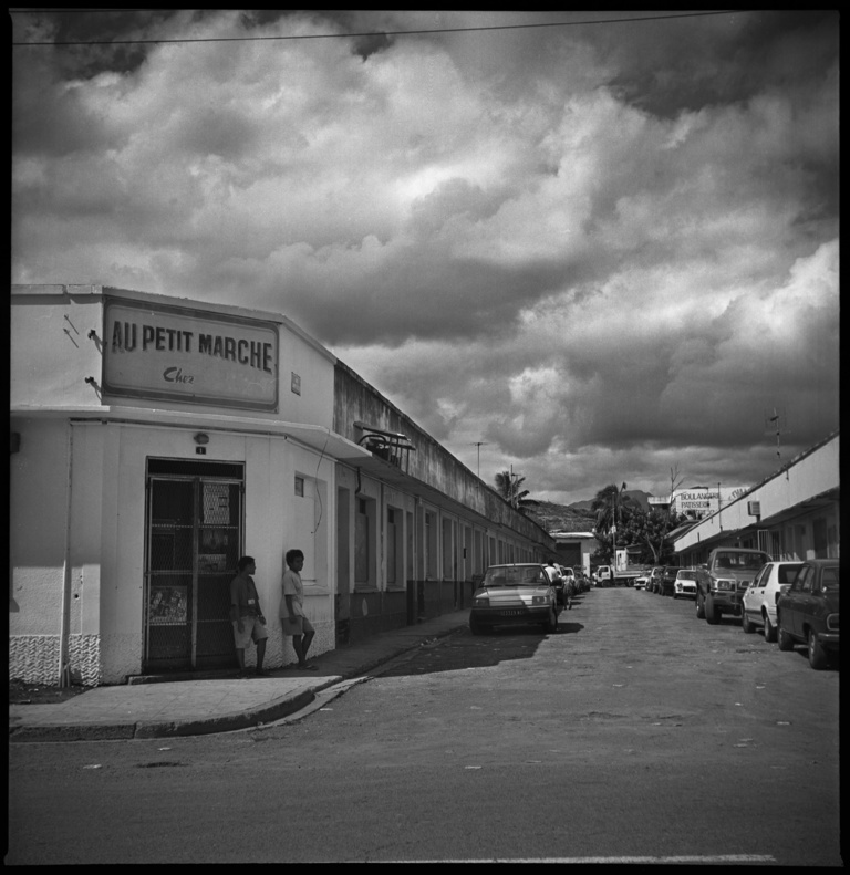 François Vogel - 6x6_noumea_rue.jpg