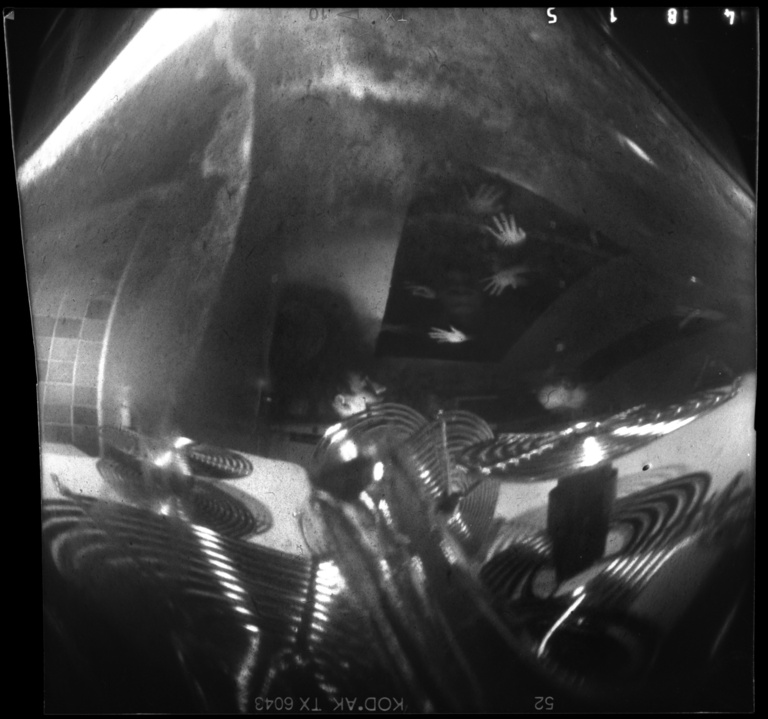 François Vogel - chemistry in the pinhole / processed while shot