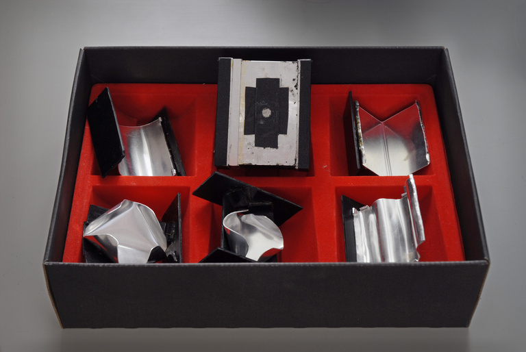 François Vogel - pinhole drawer box